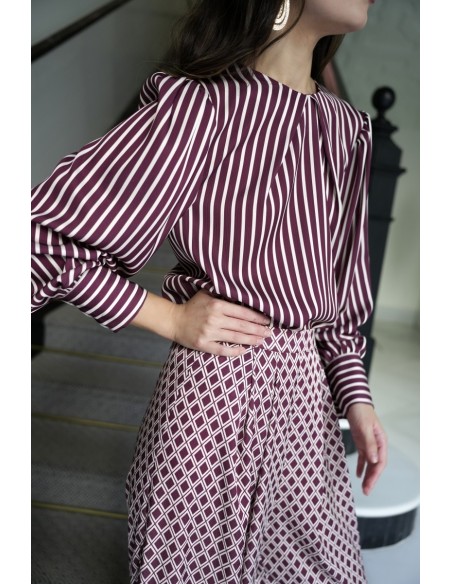 Blusa Liss Rayas Burdeos