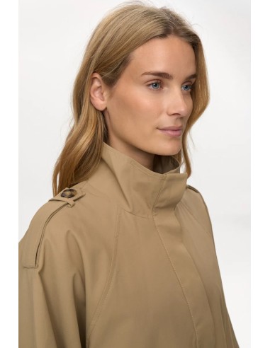 Nuflorian Coat Sesame