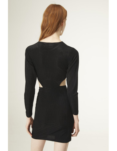 Vestido Cut Out